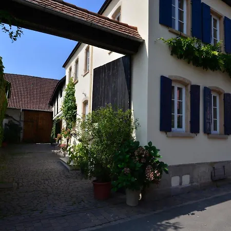 Casa de hóspedes Gaestehaus & Weingut Gehrig 3*